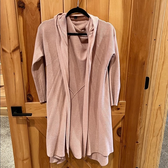 41 Hawthorn Tops - Pink Hooded Cardigan